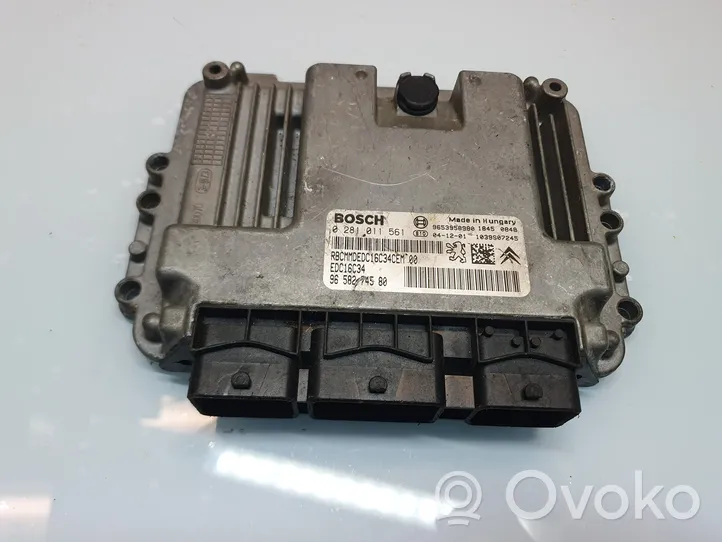 Citroen C5 Dzinēja vadības bloks 9658274580