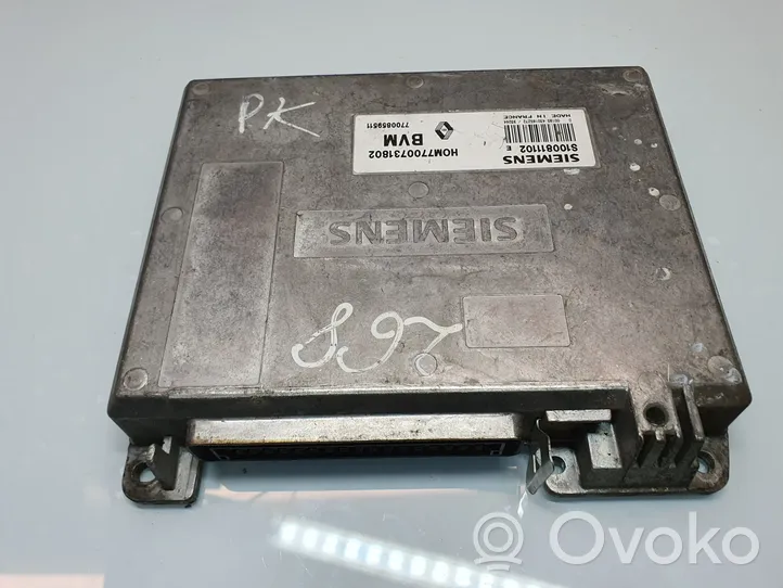 Renault 19 Sterownik / Moduł ECU S100811102E