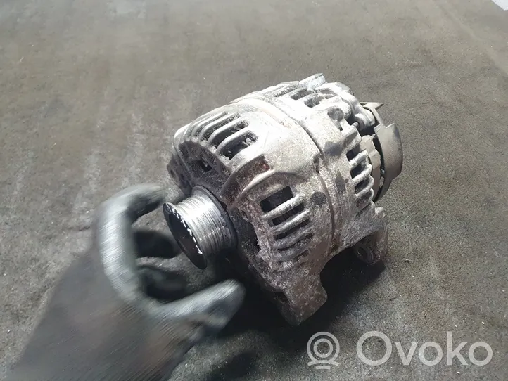 Opel Zafira A Generator/alternator 90561168