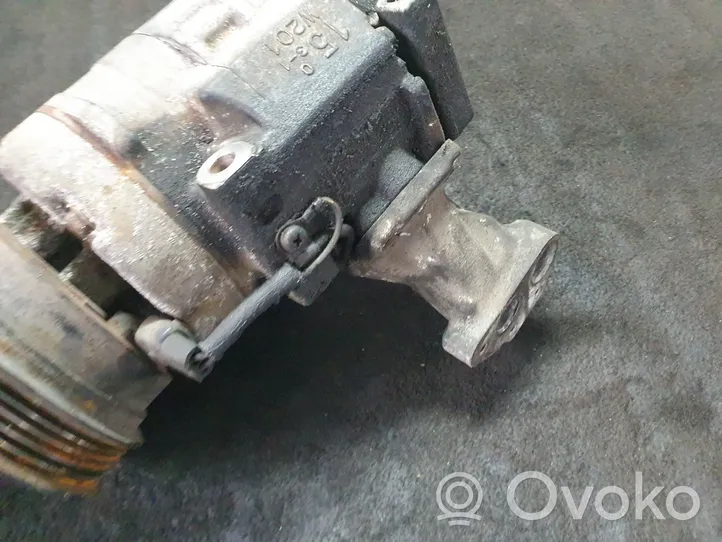 Toyota Avensis Verso Compressore aria condizionata (A/C) (pompa) 2473002720