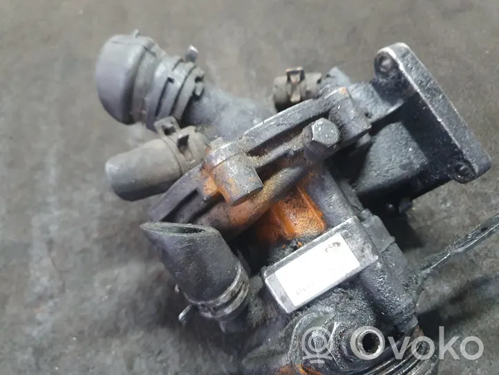 Ford Mondeo Mk III Power steering pump HE120508265