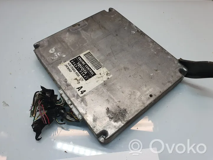 Toyota Avensis T250 Calculateur moteur ECU 8966105A41