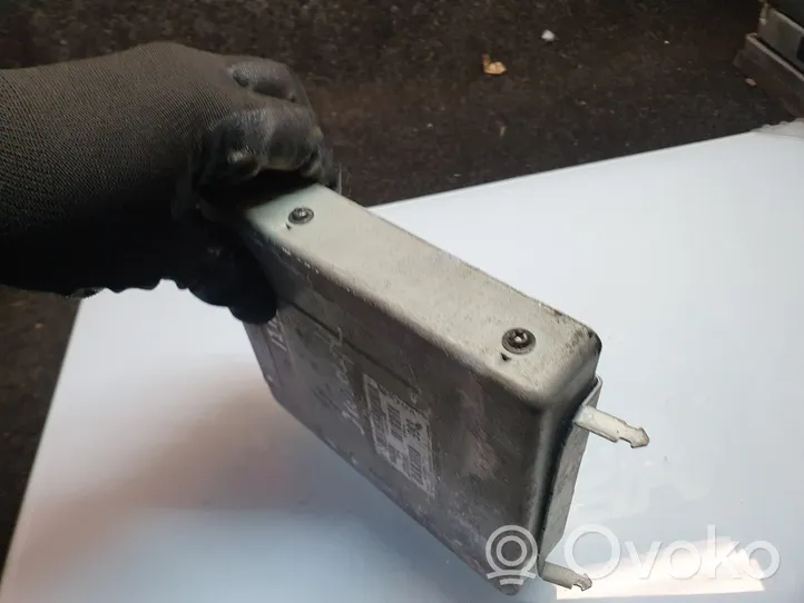 Volvo S40, V40 Calculateur moteur ECU MR420429