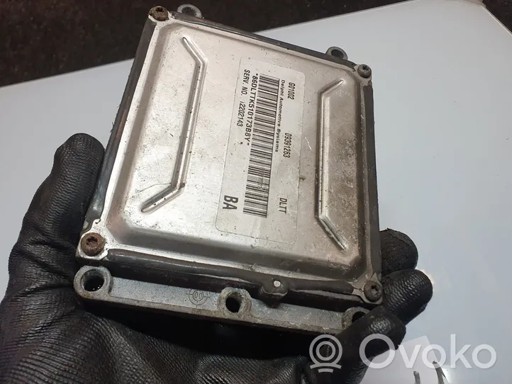 Opel Zafira A Calculateur moteur ECU 09391263