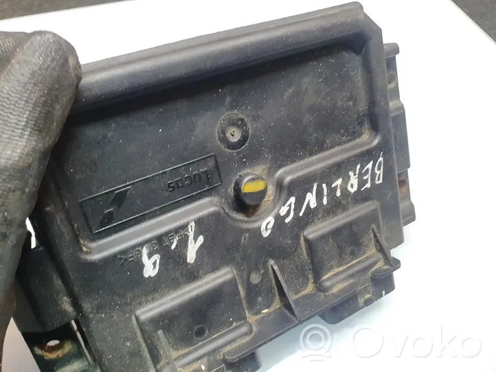 Citroen Berlingo Sterownik / Moduł ECU R04080035C