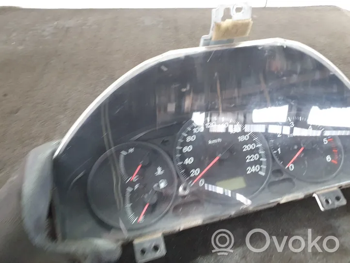 Mazda 626 Compteur de vitesse tableau de bord GG3DA