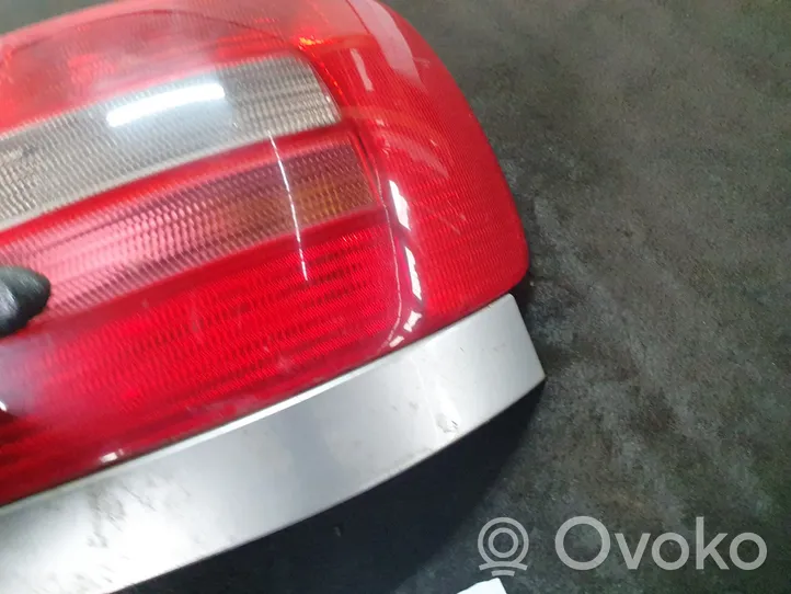 Audi A4 S4 B5 8D Lampa tylna 