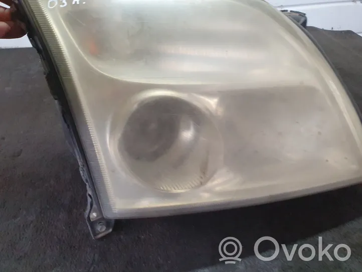 Opel Vectra C Lampa przednia 15588800