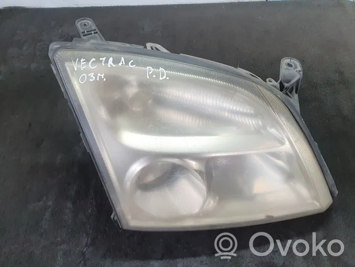 Opel Vectra C Lampa przednia 15588800