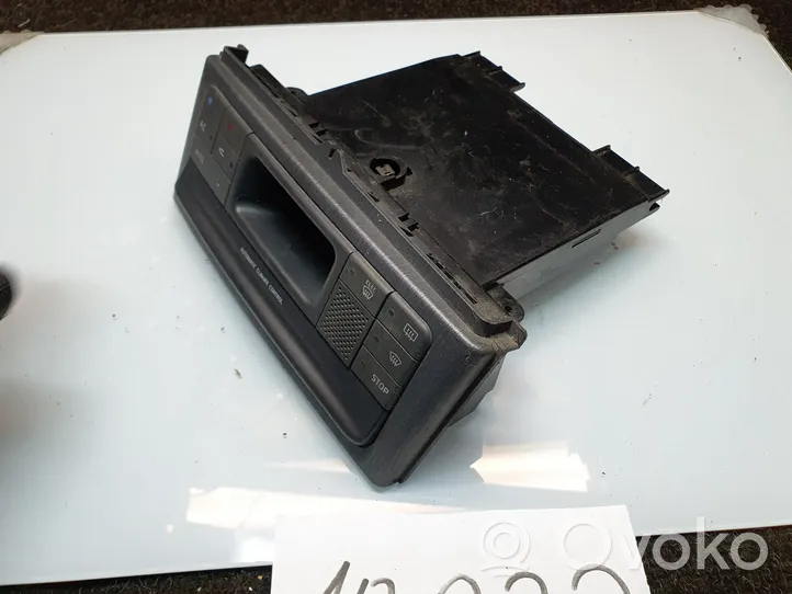 Renault Laguna I Climate control unit 8200020620