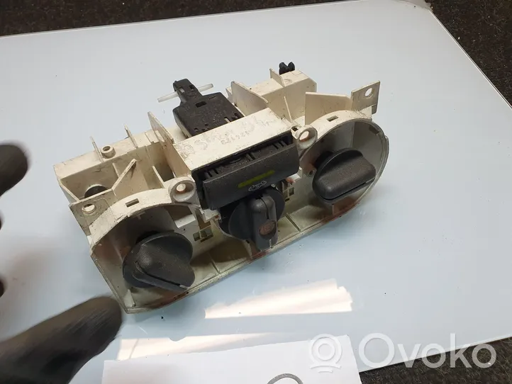 Opel Astra F Climate control unit 90360165