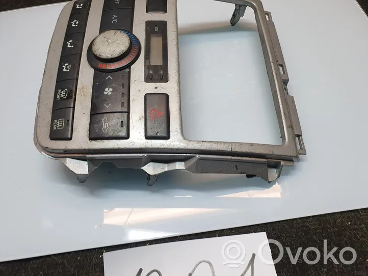 Toyota Avensis Verso Panel klimatyzacji 5590044250