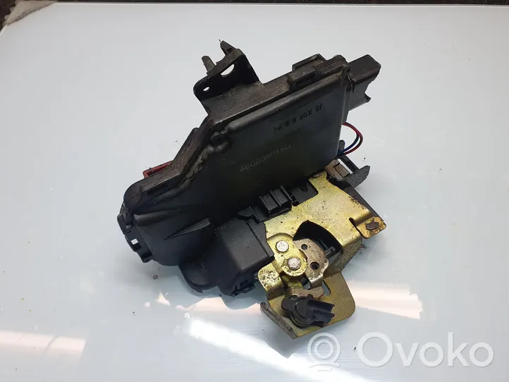 Audi A4 S4 B6 8E 8H Aizmugurē slēdzene 4B08390160