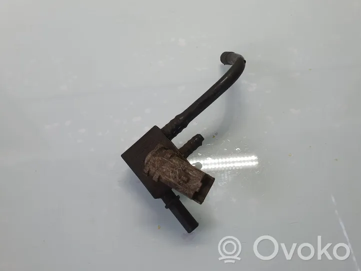 Audi A3 S3 8L Solenoidinis vožtuvas 