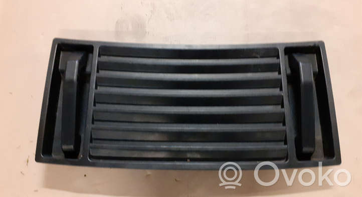 Hummer H2 Grille calandre de capot 15063080