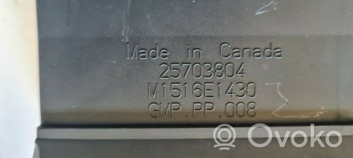 Cadillac SRX Centrinės oro grotelės 25703804