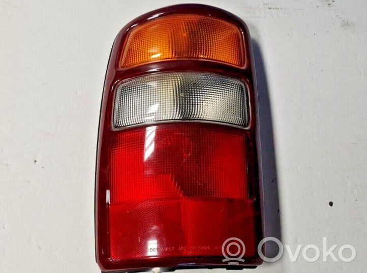 Chevrolet Tahoe Lampa tylna 16525375