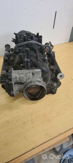 Chevrolet Yukon Intake manifold 17201017