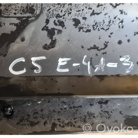 Chevrolet Corvette C5 Ylempi jäähdyttimen ylätuen suojapaneeli 10405439