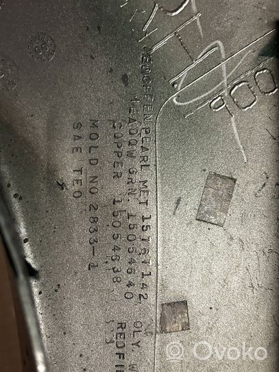 Chevrolet Tahoe Listwa / Nakładka na błotnik przedni 15054628