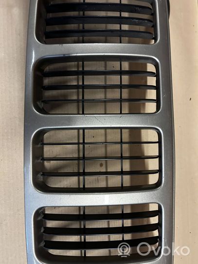 Jeep Grand Cherokee (WK) Grille calandre supérieure de pare-chocs avant 55156814AE