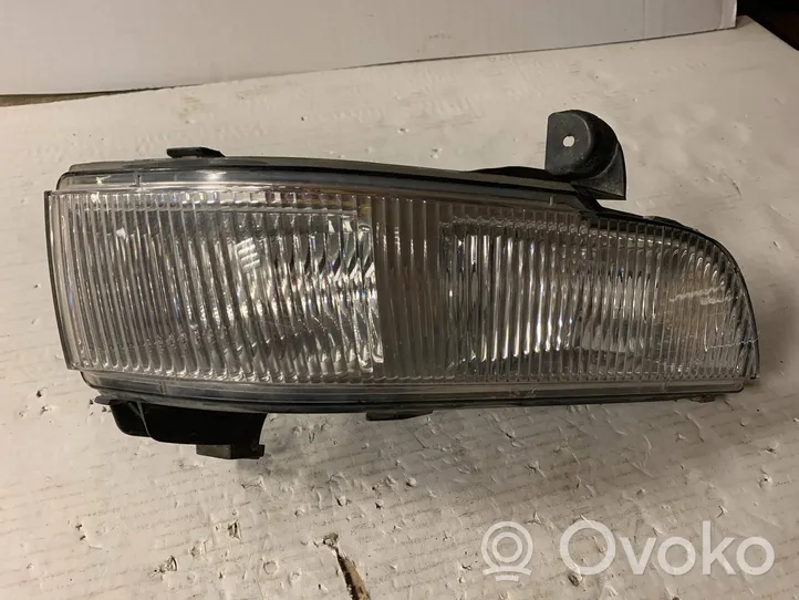 Cadillac DTS Feu antibrouillard avant 032506A