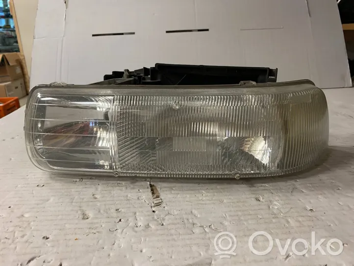 Chevrolet Silverado Headlight/headlamp 16524537