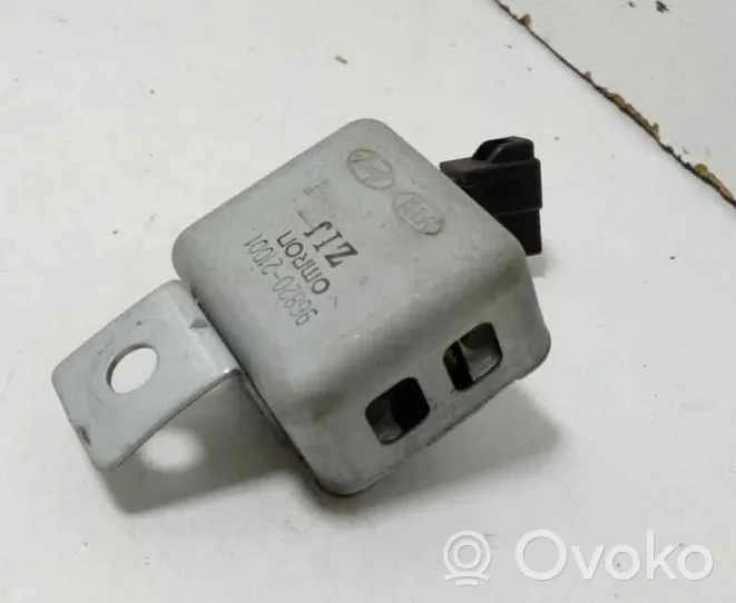 Hyundai H-1, Starex, Satellite Autres relais 9682021001