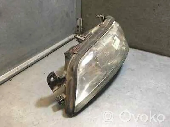 Opel Vectra B Lampa przednia 09193243