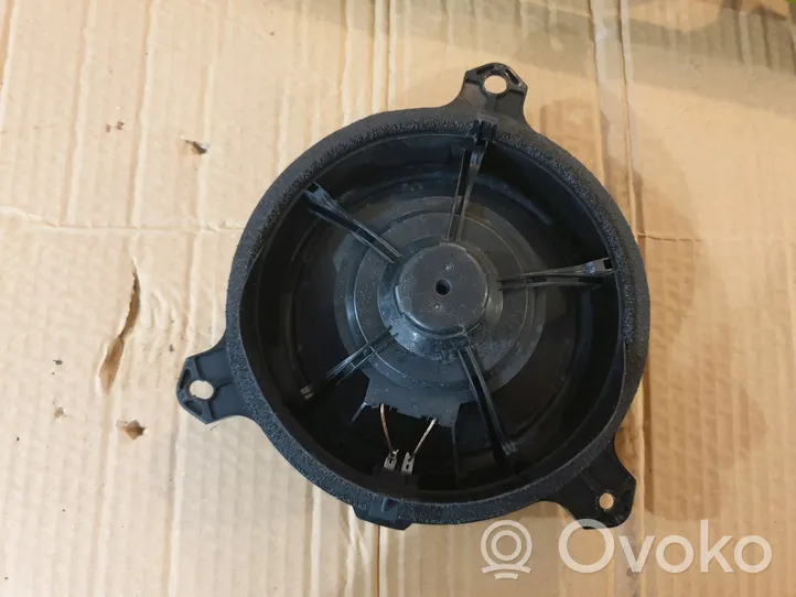 Toyota Yaris XP210 Haut-parleur de porte avant 8616002B80