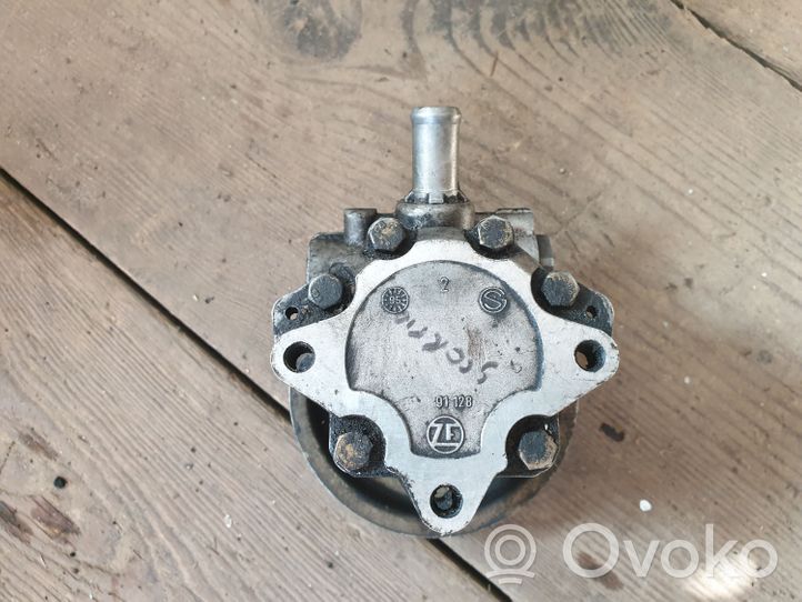 Ford Scorpio Power steering pump V95GB3A674AA