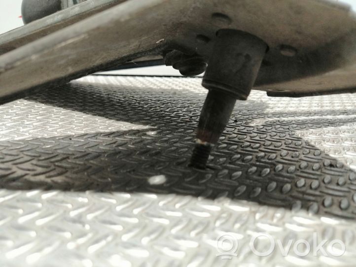 Peugeot Partner Mechanizm i silniczek wycieraczek szyby przedniej / czołowej W000000687
