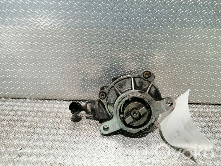 Renault Master II Vacuum pump 8200102535