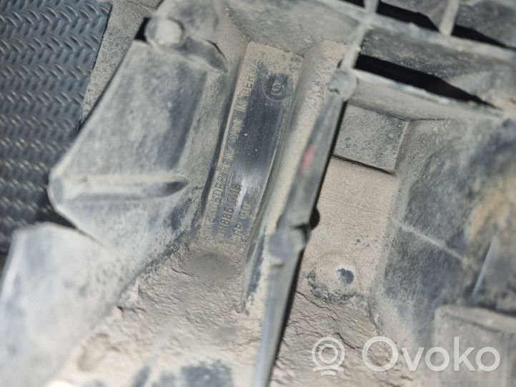 Volkswagen II LT Staffa angolare del supporto di montaggio del paraurti 9018850116