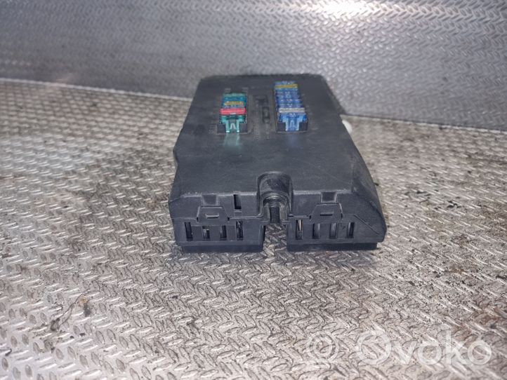 Volkswagen II LT Module de fusibles 0005400650