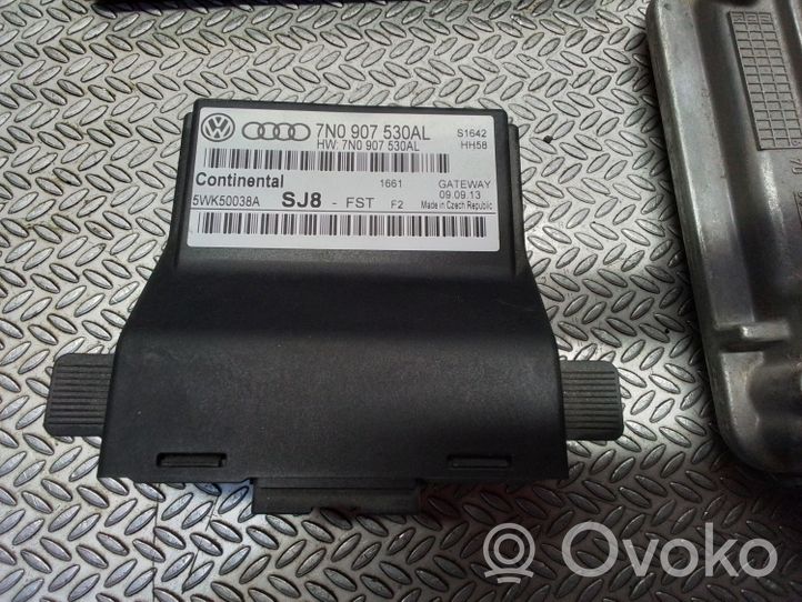 Volkswagen Caddy Komputer / Sterownik ECU i komplet kluczy 03L906018DC