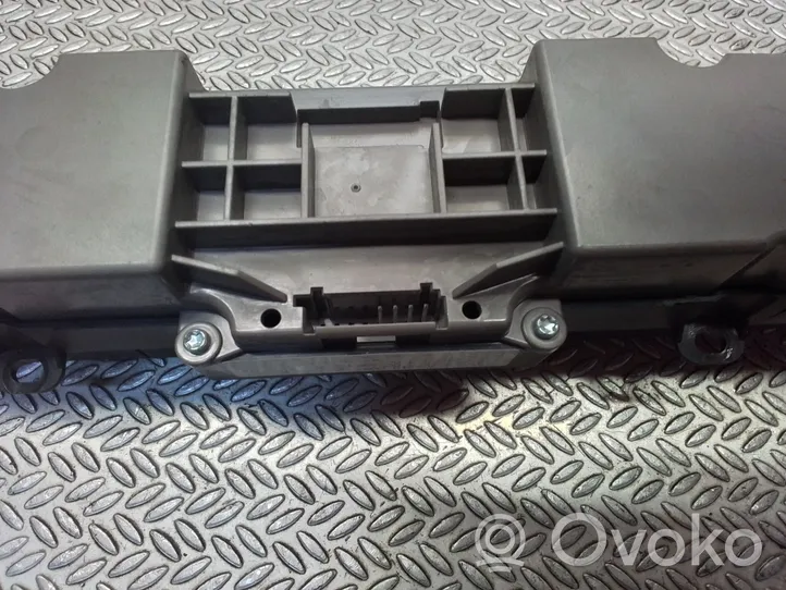 Volkswagen Crafter Interruttore luci di emergenza A9068701810