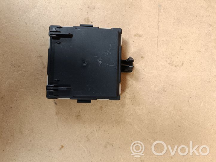 Mercedes-Benz GLC AMG Oven ohjainlaite/moduuli A1679003811