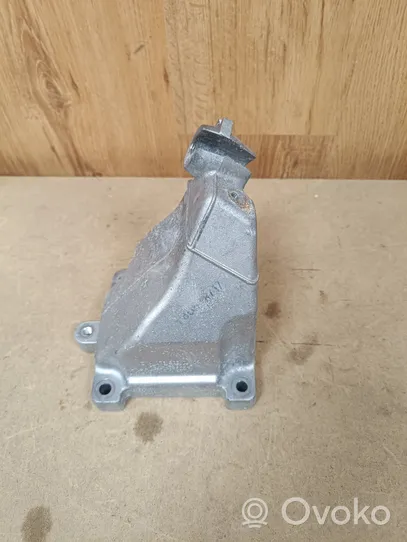 Mercedes-Benz SL AMG R231 Engine mounting bracket A2762230404