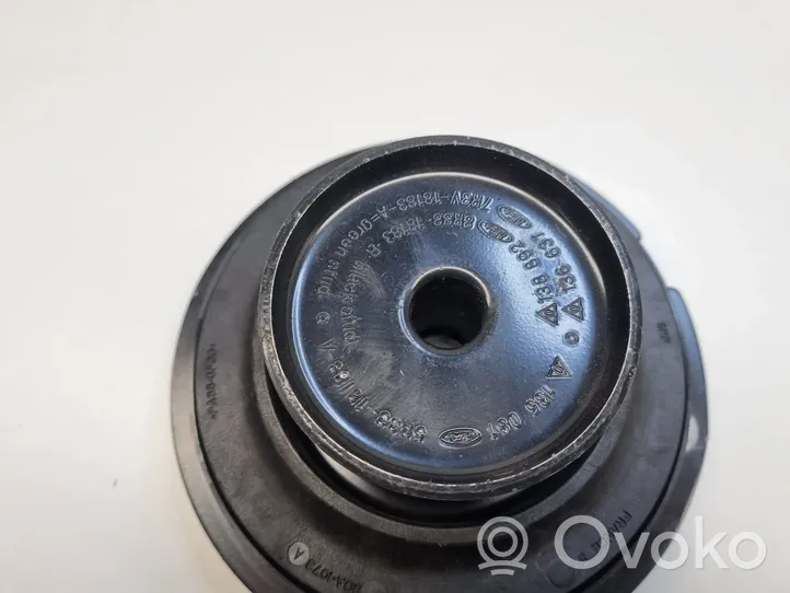 Ford Mustang V Staffa di rinforzo per l’ammortizzatore anteriore FR3B15500A