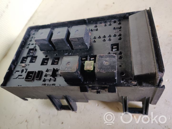 Chrysler Voyager Fuse module 05144509AB