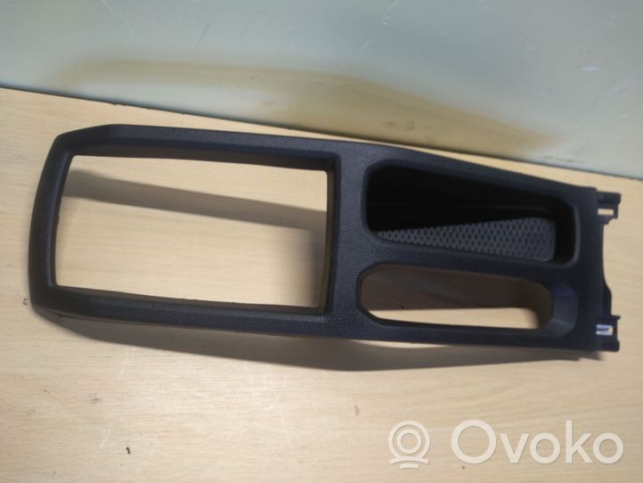 Dacia Duster Rivestimento in plastica cornice della leva del cambio 969170760R