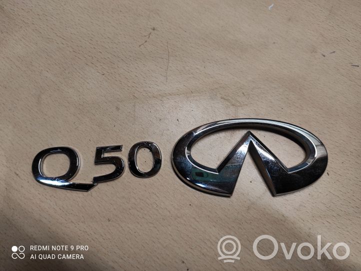 Infiniti Q50 Logo, emblème de fabricant L53H