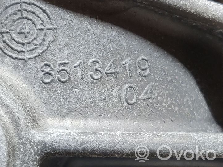 BMW 2 F45 Wspornik / Mocowanie łożyska podpory wału napędowego 8513419