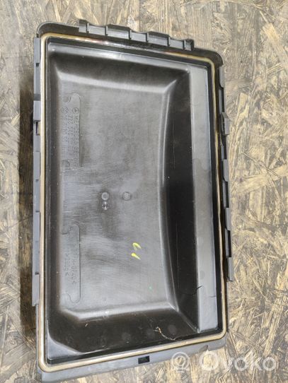 Mercedes-Benz CL C215 Fuse box cover 2205400082