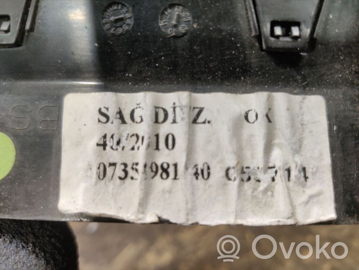 Fiat Doblo Dysze / Kratki środkowego nawiewu deski rozdzielczej 735470529