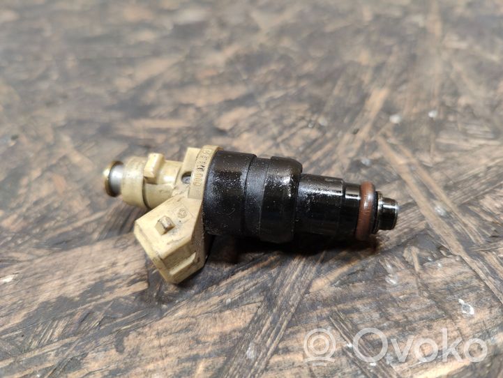 Mercedes-Benz SL R107 Injecteur de carburant 0000788323