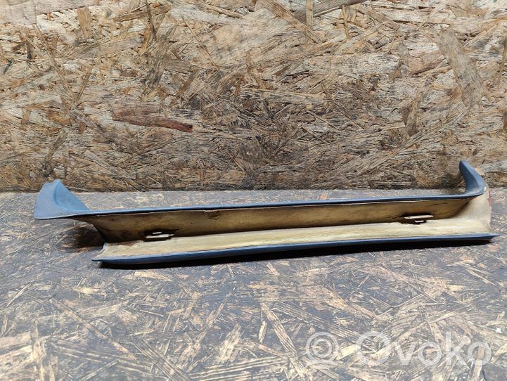 Porsche 928 Rivestimento montante (A) 