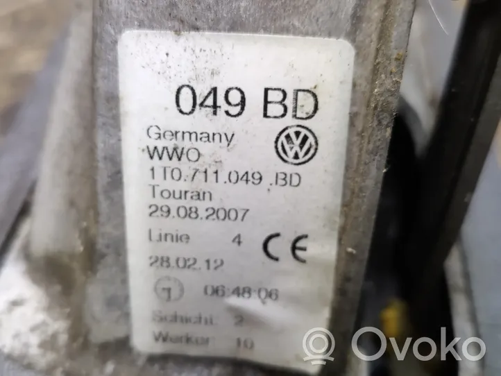 Volkswagen Caddy Selettore di marcia/cambio (interno) 1K0711061B