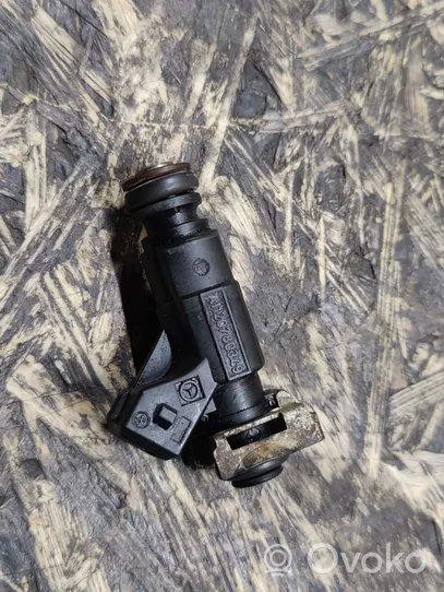 Mercedes-Benz SL AMG R230 Fuel injector A1120780349